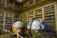 globes bibliotheque