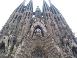Formes continues et organiques de l'architecture de Gaudi en Catalogne à la lumière du phénomène Art Nouveau