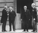 L'intervention américaine en 1917 et le Traité de Versailles