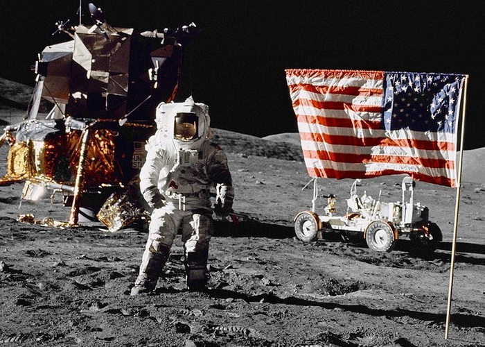 Apollo lune