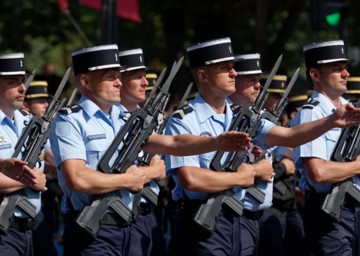 gendarmes